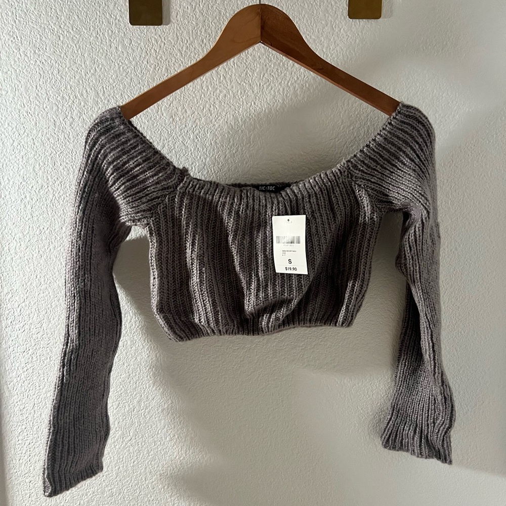 NWT Forever 21 Gray Off-Shoulder Knit Sweater